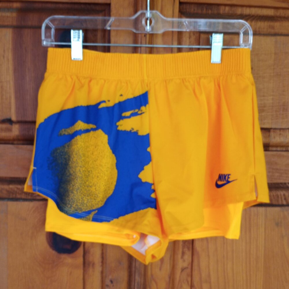 Nike Challenge Court dual-layer shorts